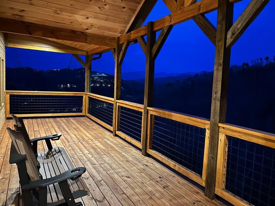 גטלינבורג * * 4 Master Bedrooms, Views, Theater, Arcade, Evc מראה חיצוני תמונה
